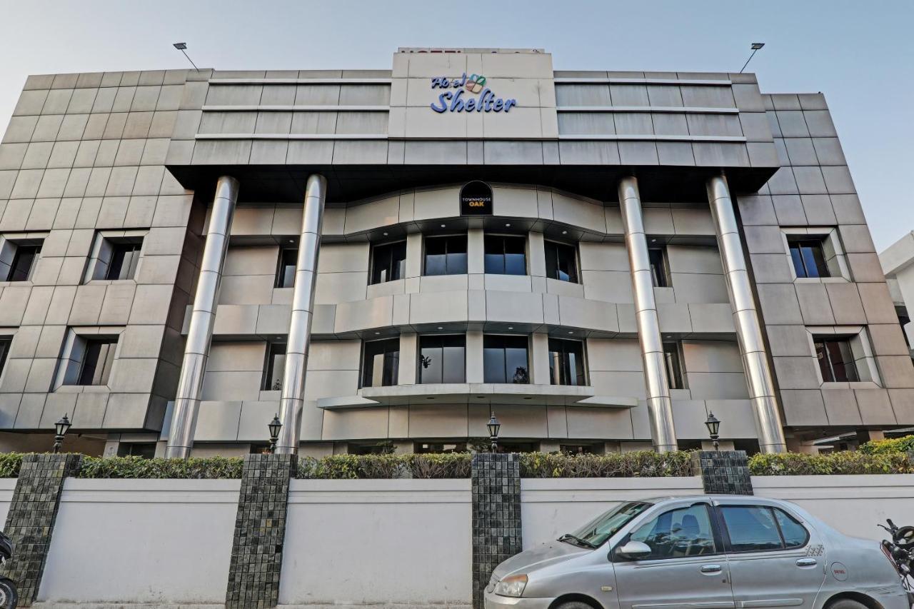 Townhouse Oak Hotel Shelter Lucknow Bagian luar foto