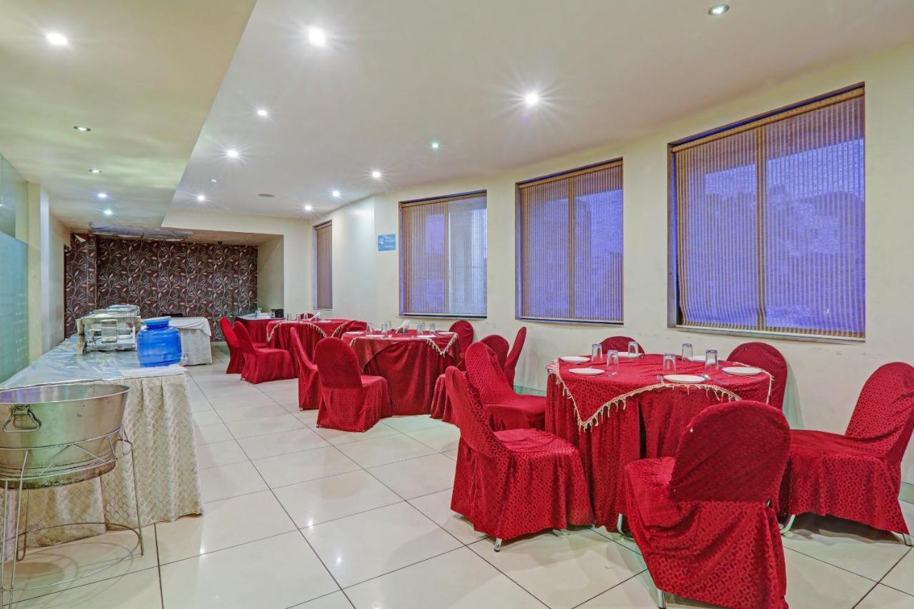 Townhouse Oak Hotel Shelter Lucknow Bagian luar foto