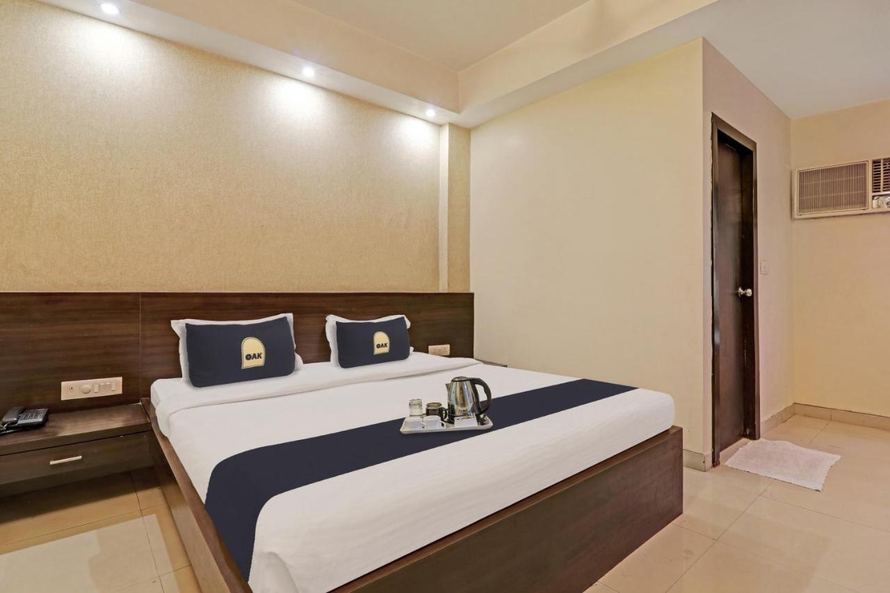 Townhouse Oak Hotel Shelter Lucknow Bagian luar foto