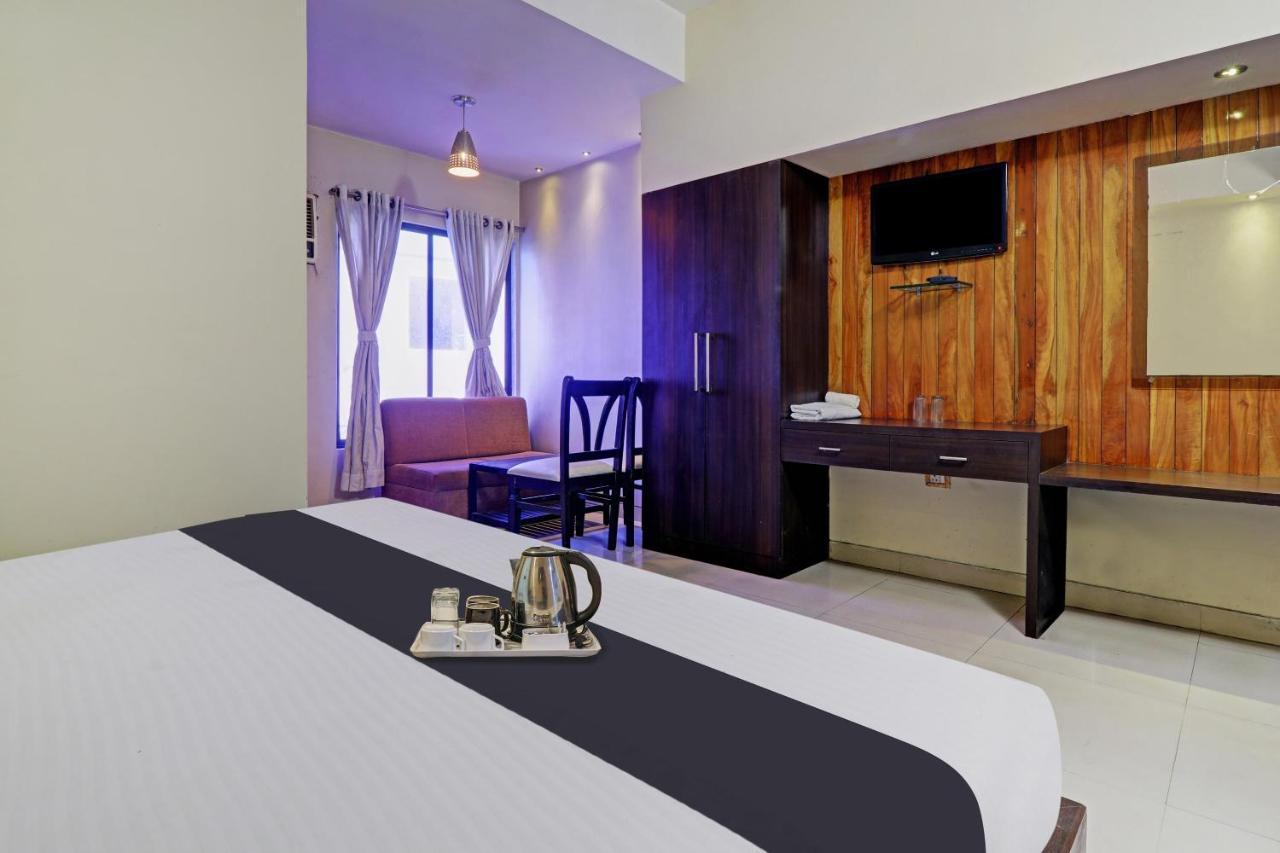 Townhouse Oak Hotel Shelter Lucknow Bagian luar foto