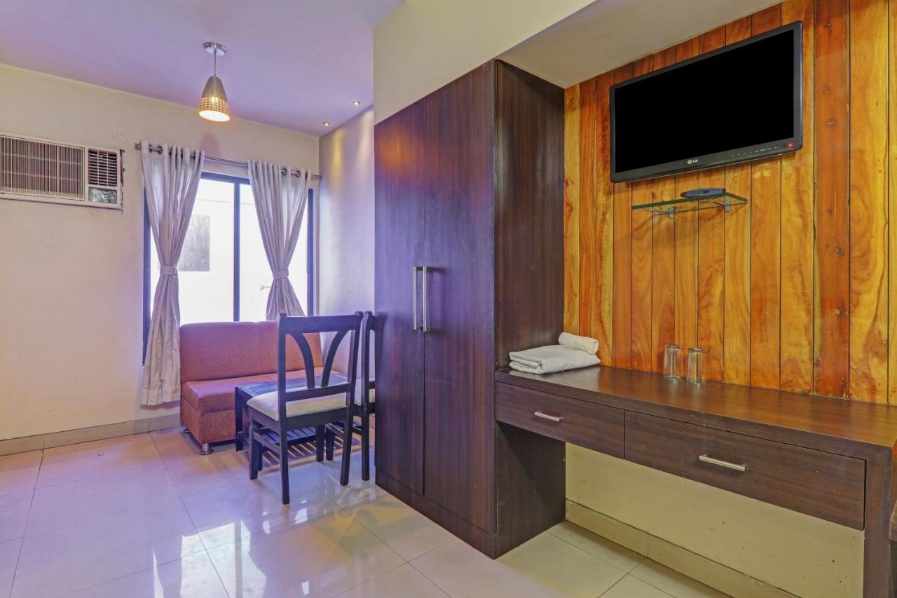 Townhouse Oak Hotel Shelter Lucknow Bagian luar foto